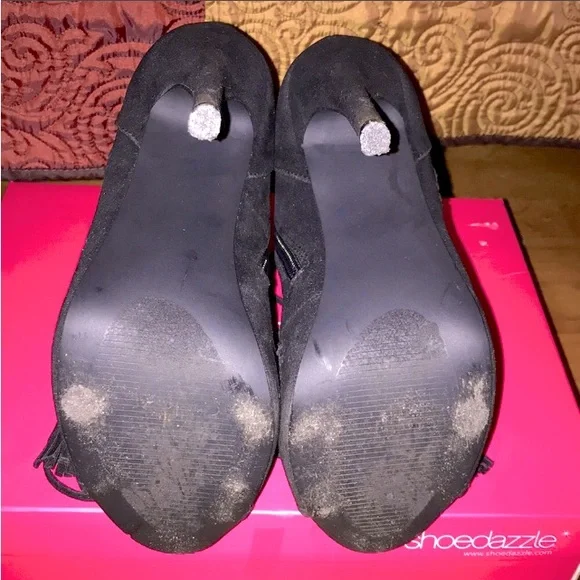 (EUC) Shoe Dazzle Cheyenne Black Suede Stiletto Ankle High Boots - Picture 5 of 7